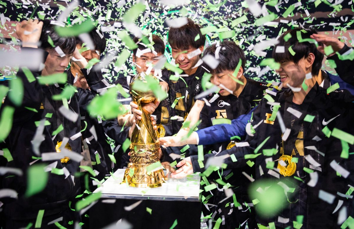 Royal Never Give Up after winning the 2021 Mid-Season Invitational