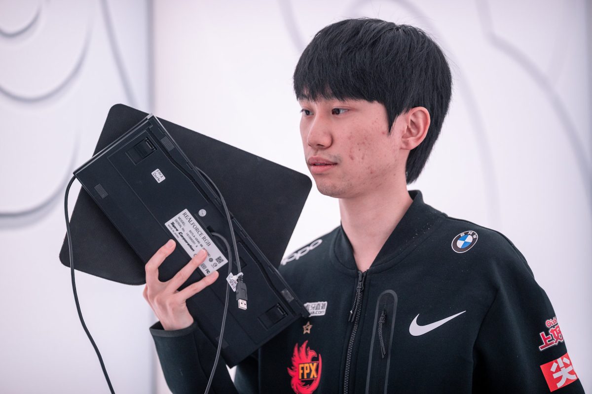 Featured image for “2019 World Champions FunPlus Phoenix eliminated from 2021 Worlds”
