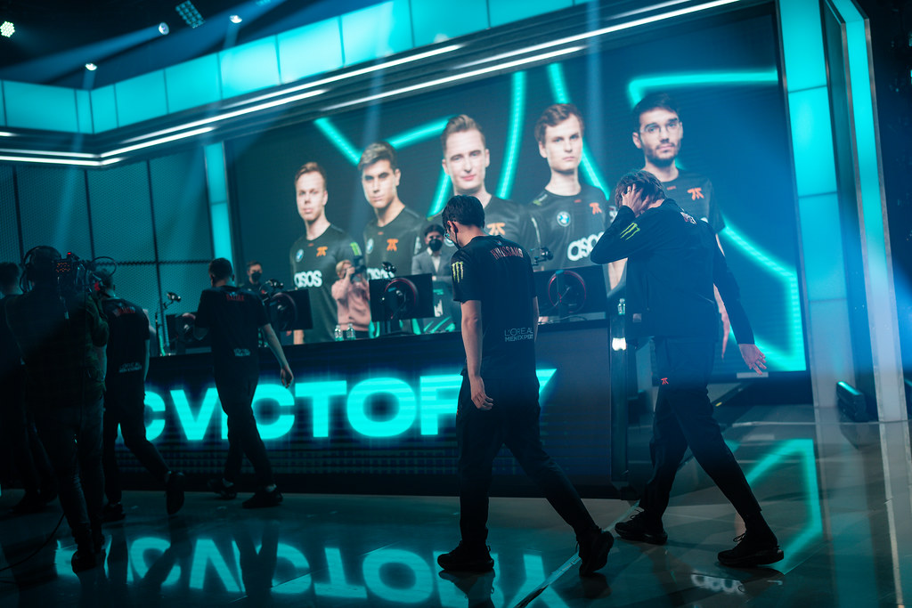Featured image for “Fnatic stomp G2 in the Match of the ”weak””