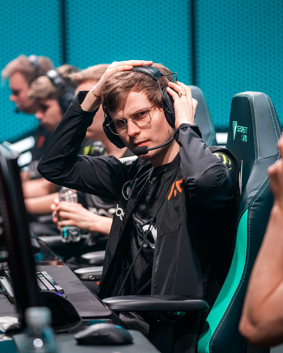 Featured image for “Upset scores 1000th LEC kill in confusing Fnatic victory over Excel Esports, lock Top 2”