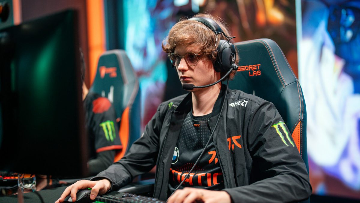 Featured image for “In perfect shape: Fnatic bot laner Upset has the highest KDA in LEC Summer”