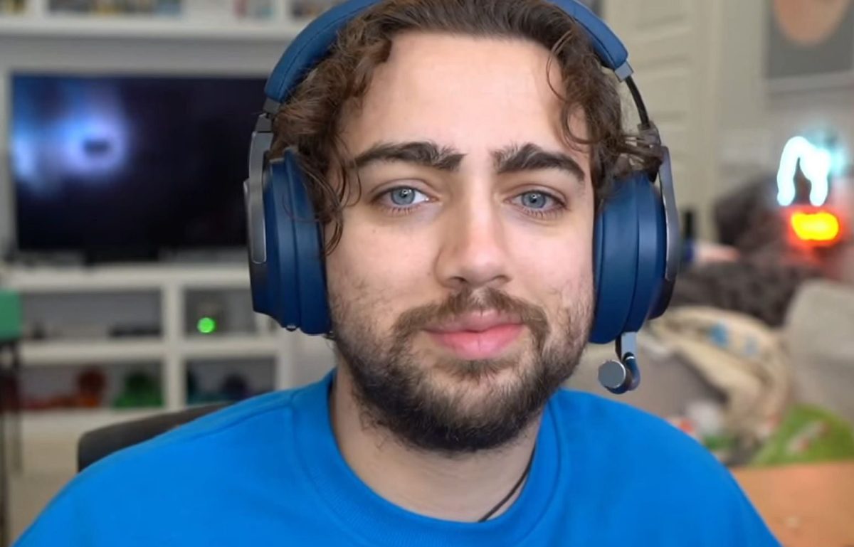 Featured image for “Mizkif reveals Twitch earnings for ‘slow’ July 2022 month”
