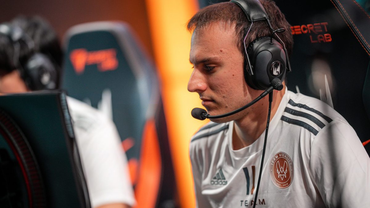 Featured image for “End of an era: Perkz miss his first LEC playoffs and World Championship”