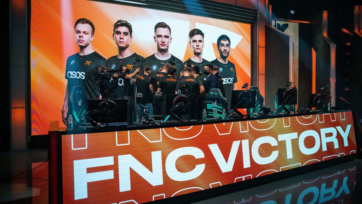 Featured image for “Fnatic clean sweep Misfits Gaming, qualify for Worlds 2022”