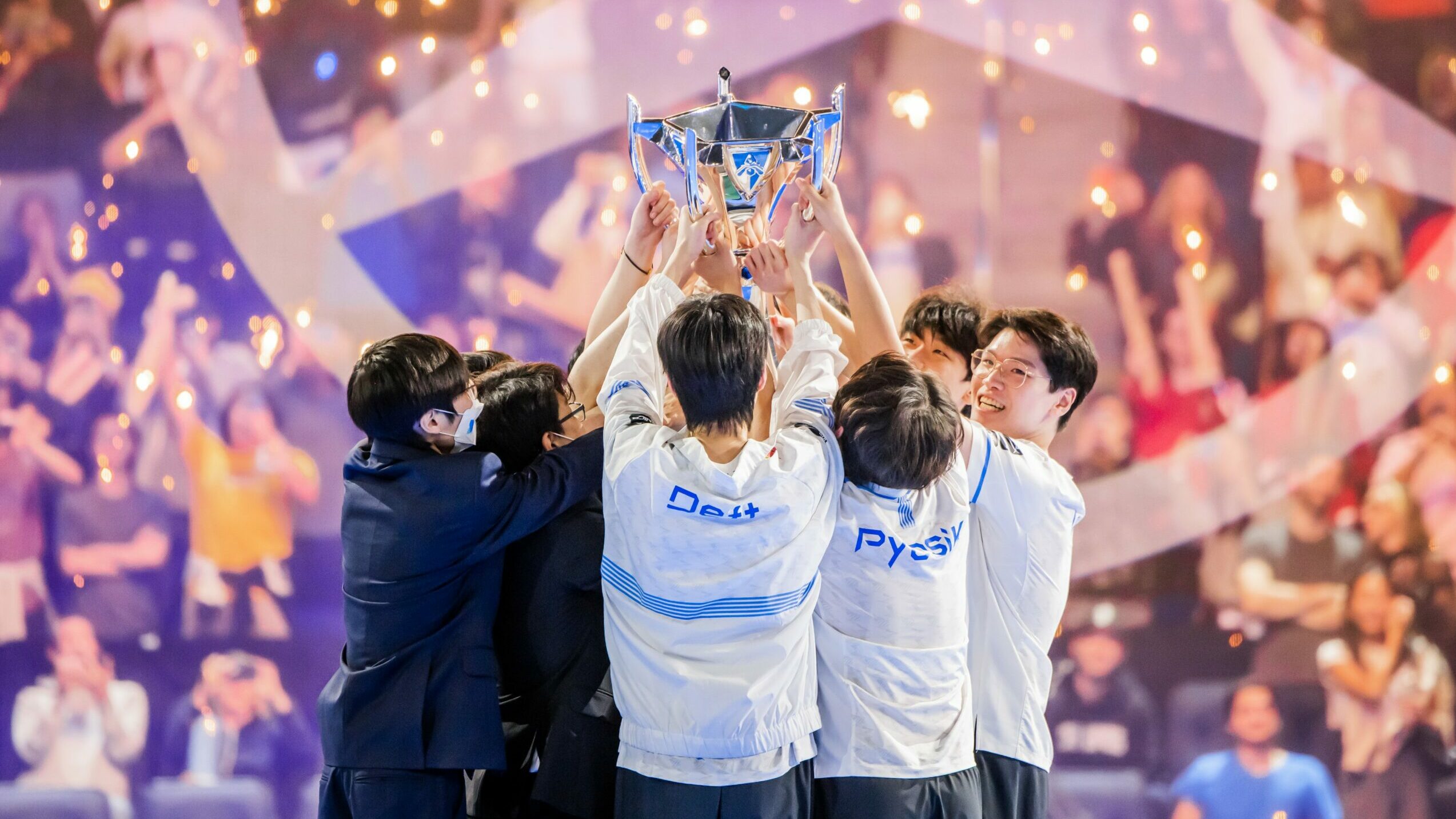 DRX lift the Summoner's Cup after winning Worlds 2022