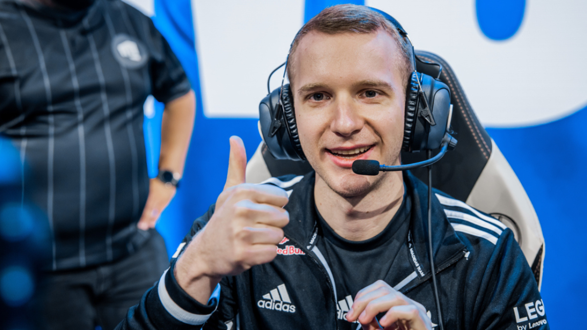 Featured image for “Jankos reportedly heading to Team Heretics in €100.000 move from G2 esports”