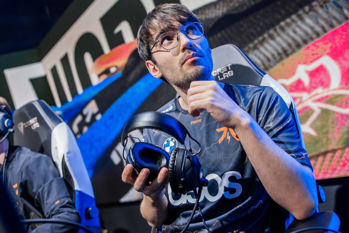 Featured image for “Hylissang reportedly leaving Fnatic, Rhuckz to be the starting support in 2023”
