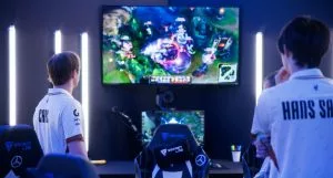 The Never Closing Gap: Why the West can’t win against the East at LoL Worlds